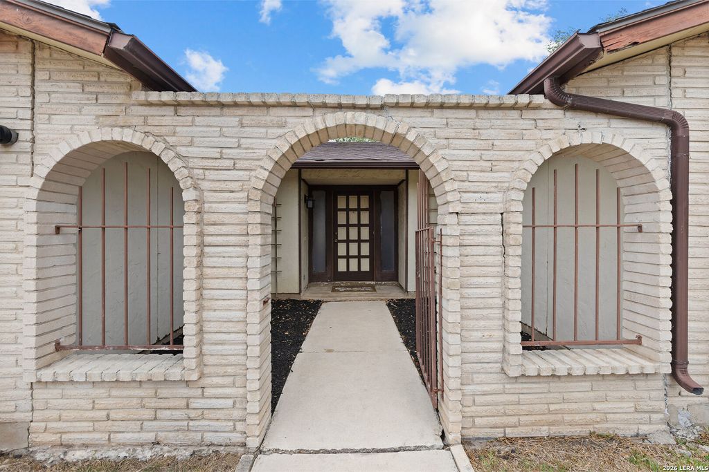 Photo of 7019 Scottswood, San Antonio, TX 78239 (MLS # 1959072)