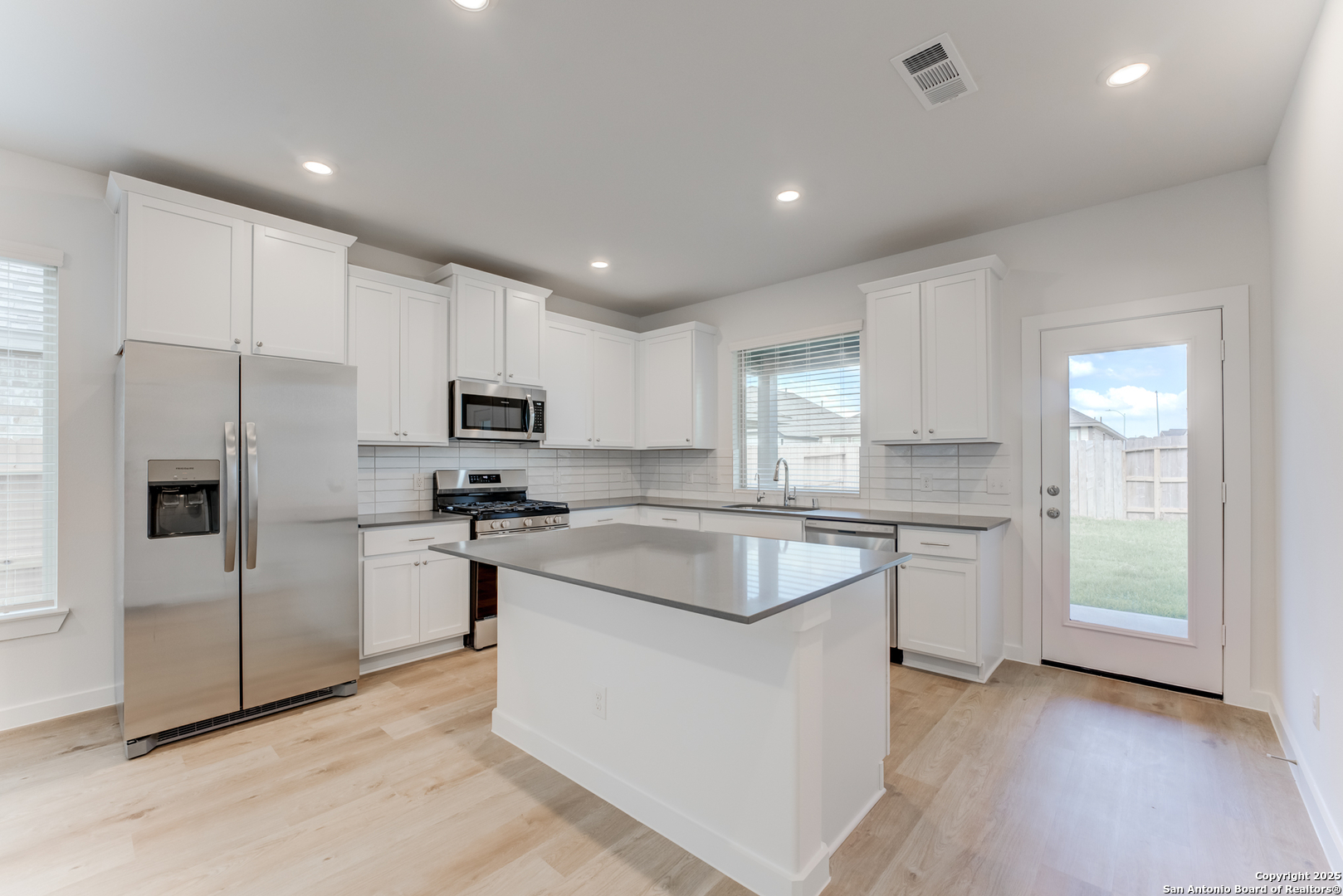 1551 Estelea Grove