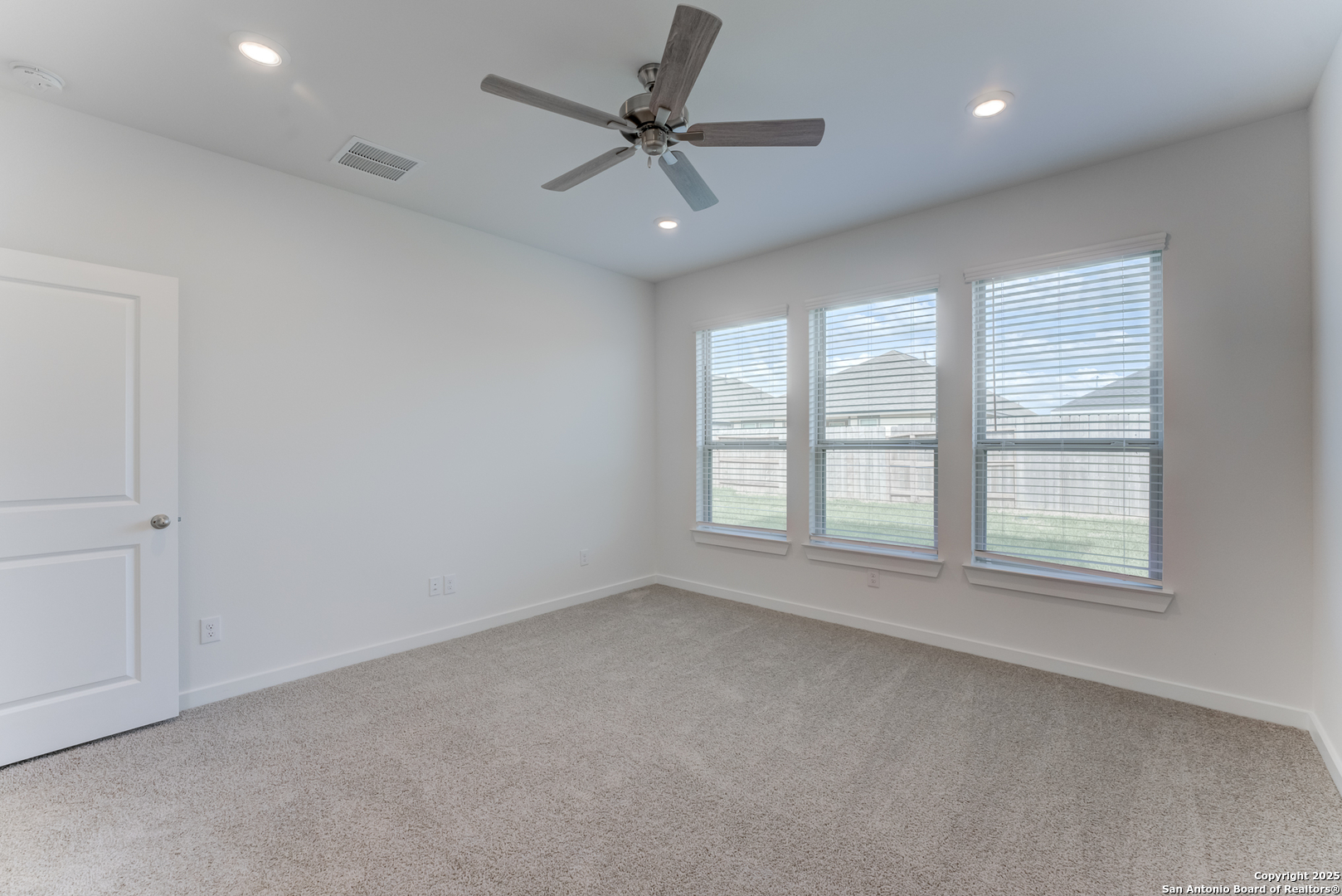 1551 Estelea Grove