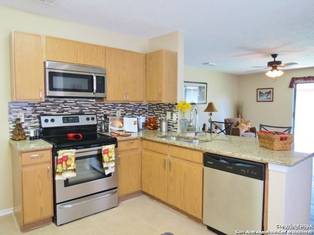 Photo of 5440 Villa Mercedes, San Antonio, TX 78233 (MLS # 1916065)