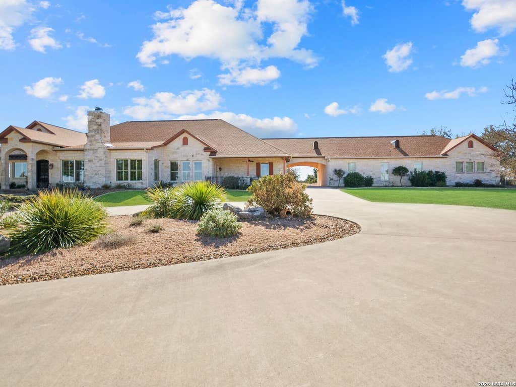 Photo of 1000 S Landmark, Kerrville, TX 78028 (MLS # 1935294)