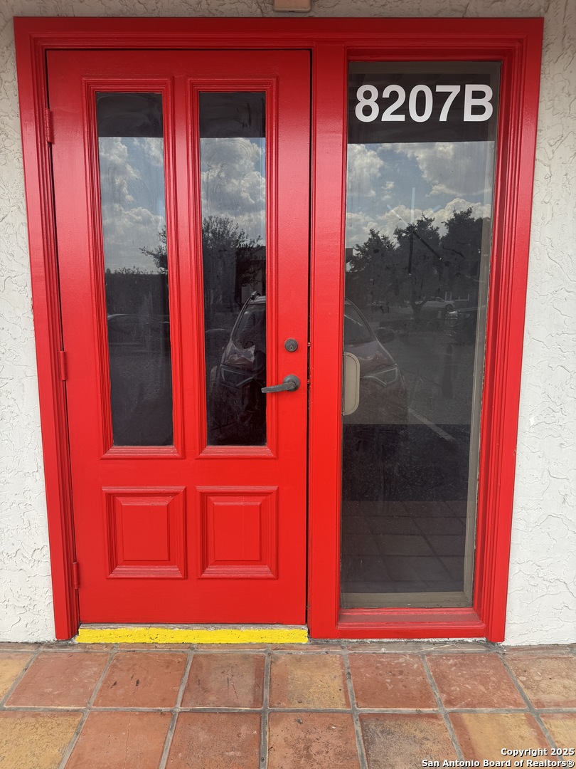 8201 Roughrider Dr 8207 B