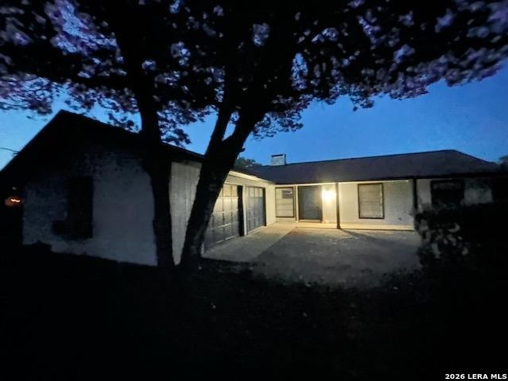 Photo of 1204 LAKESIDE DR W, Canyon Lake, TX 78133 (MLS # 1940592)