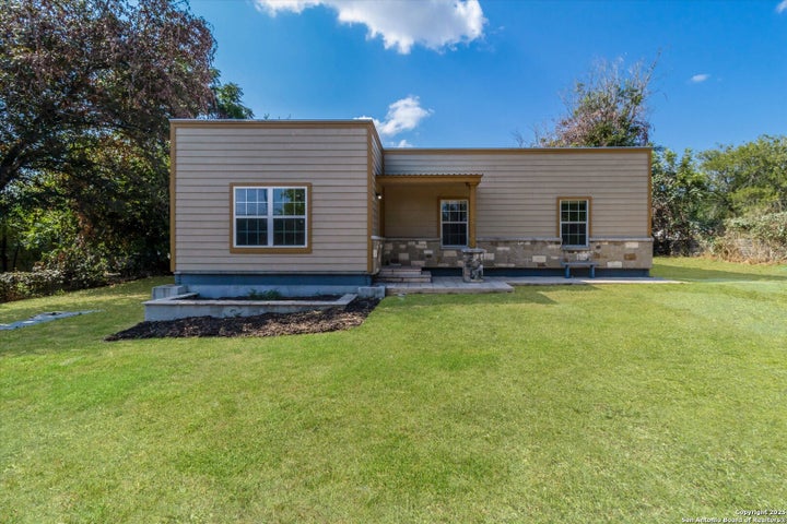 Photo 1 of 32 — 4434 Mountain Pass, Von Ormy, TX 78073