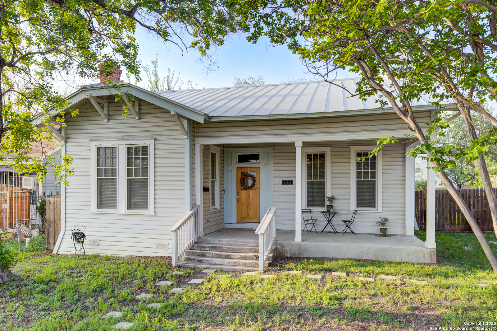 515 Burnet