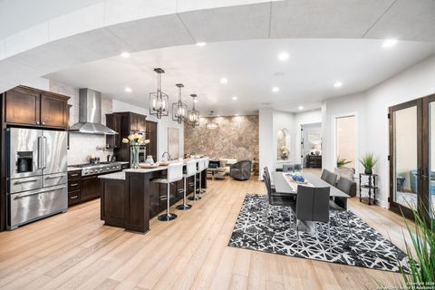 8614 Wild Wind Garden Ridge TX 78266