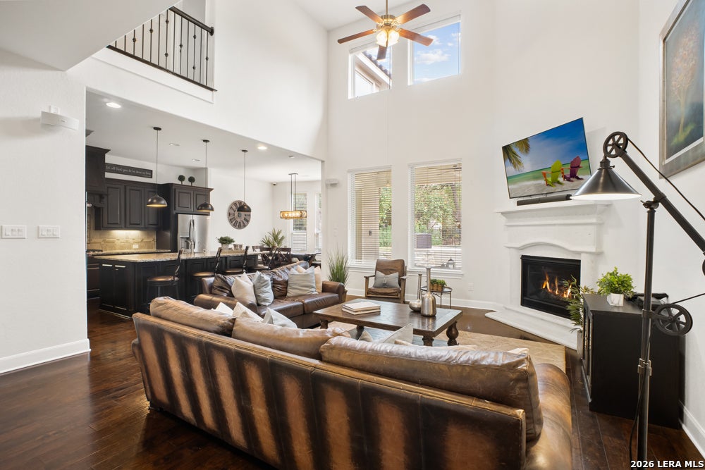 6311 Almeria Cir