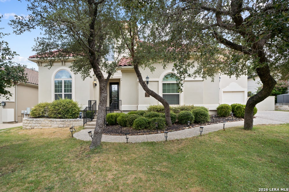 6311 Almeria Cir