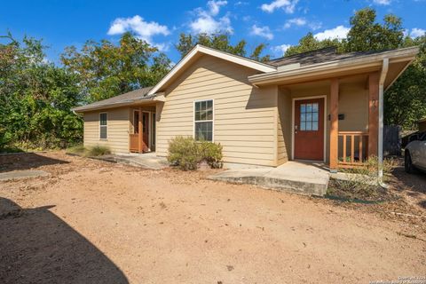 920 E Blanco Boerne TX 78006