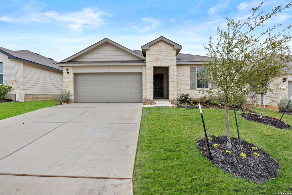 Photo of 326 Bluetick Trail, Seguin, TX 78155 (MLS # 1947326)