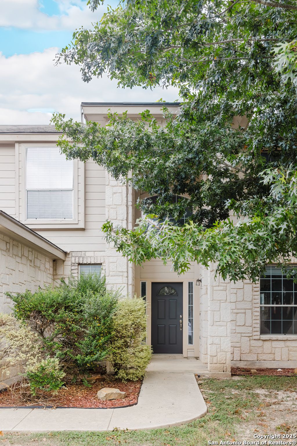 Photo of 8347 Piney Wood, San Antonio, TX 78255 (MLS # 1925708)