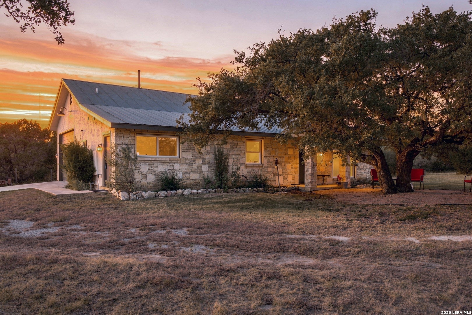9542 Majestic Oak Cir