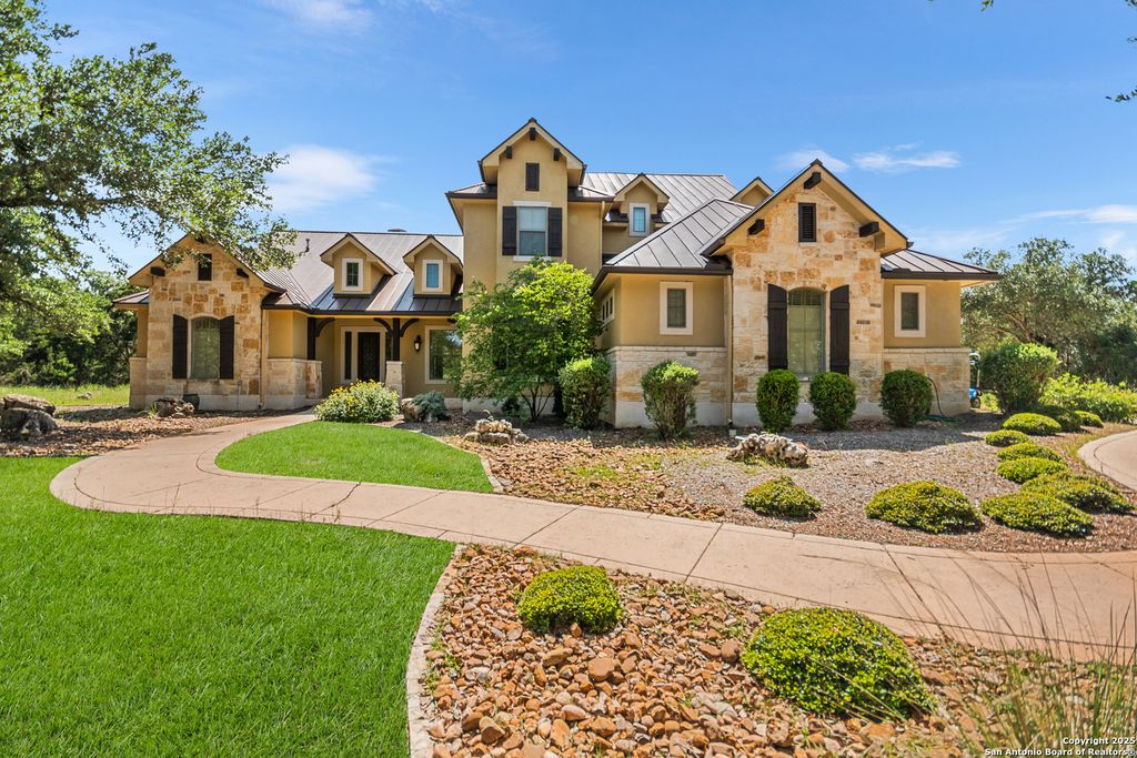 Photo of 102 Arroyo, Boerne, TX 78006 (MLS # 1953849)