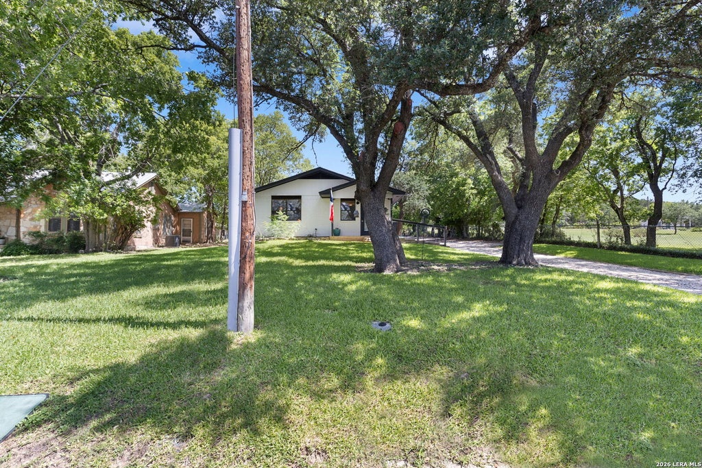 Photo of 500 CROSS MOUNTAIN DR, Fredericksburg, TX 78624 (MLS # 2006452)