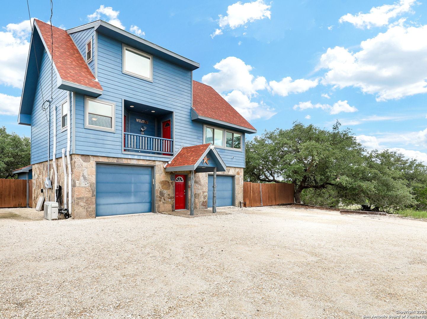 727 private road 1508