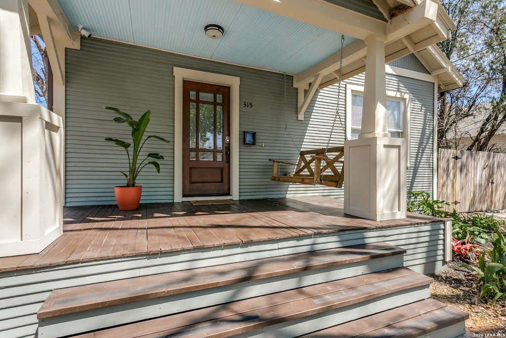 Photo of 315 Devine, San Antonio, TX 78210 (MLS # 1950689)