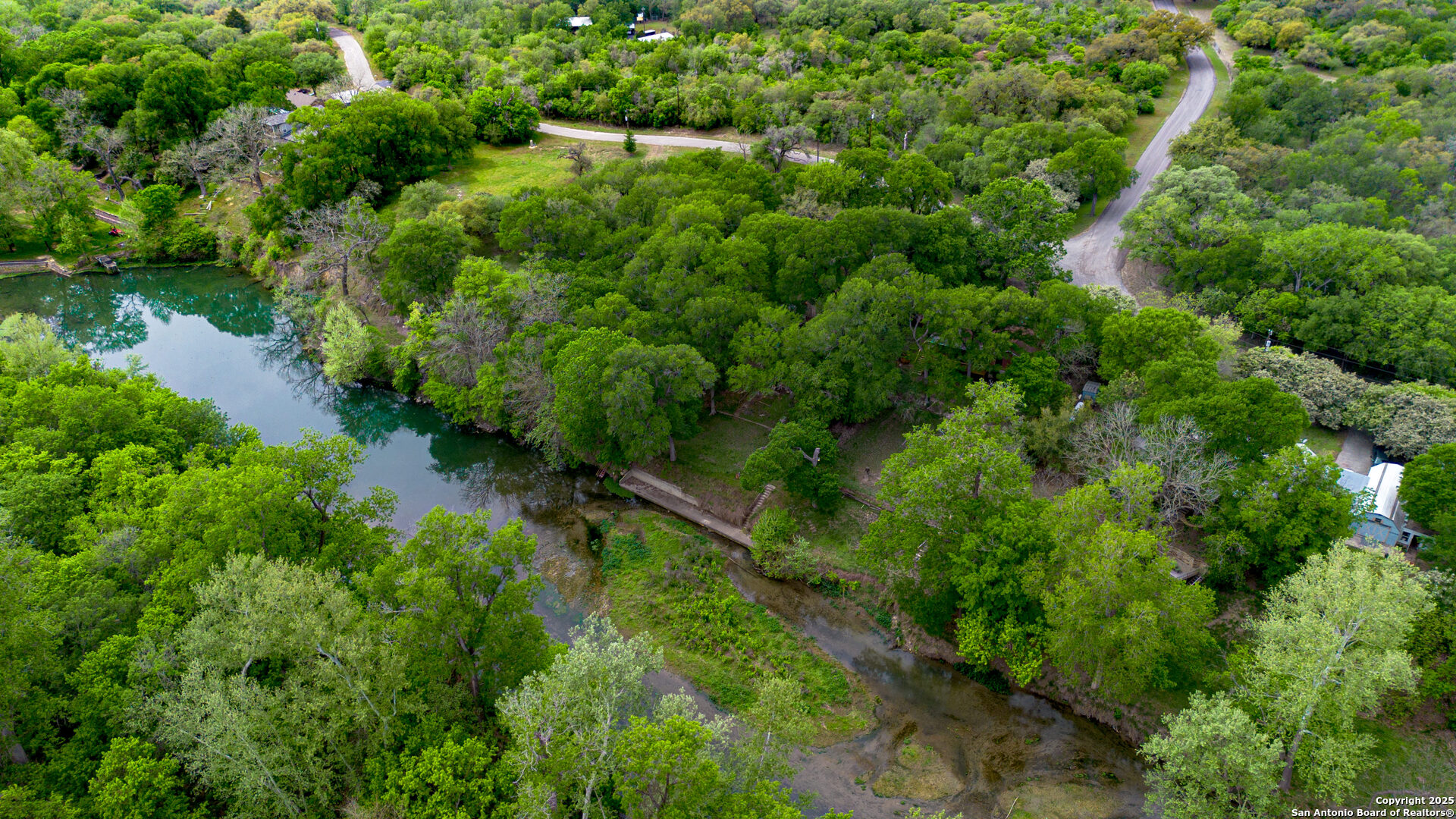 1600 River Trl