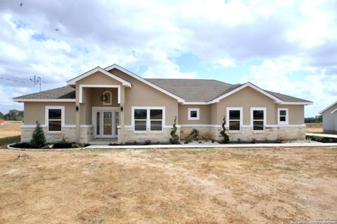 A home in Floresville