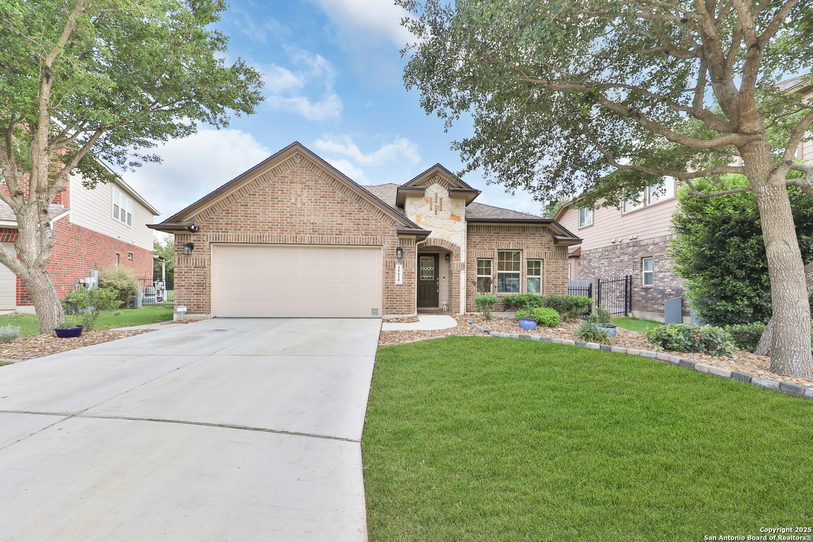 10610 Carmona