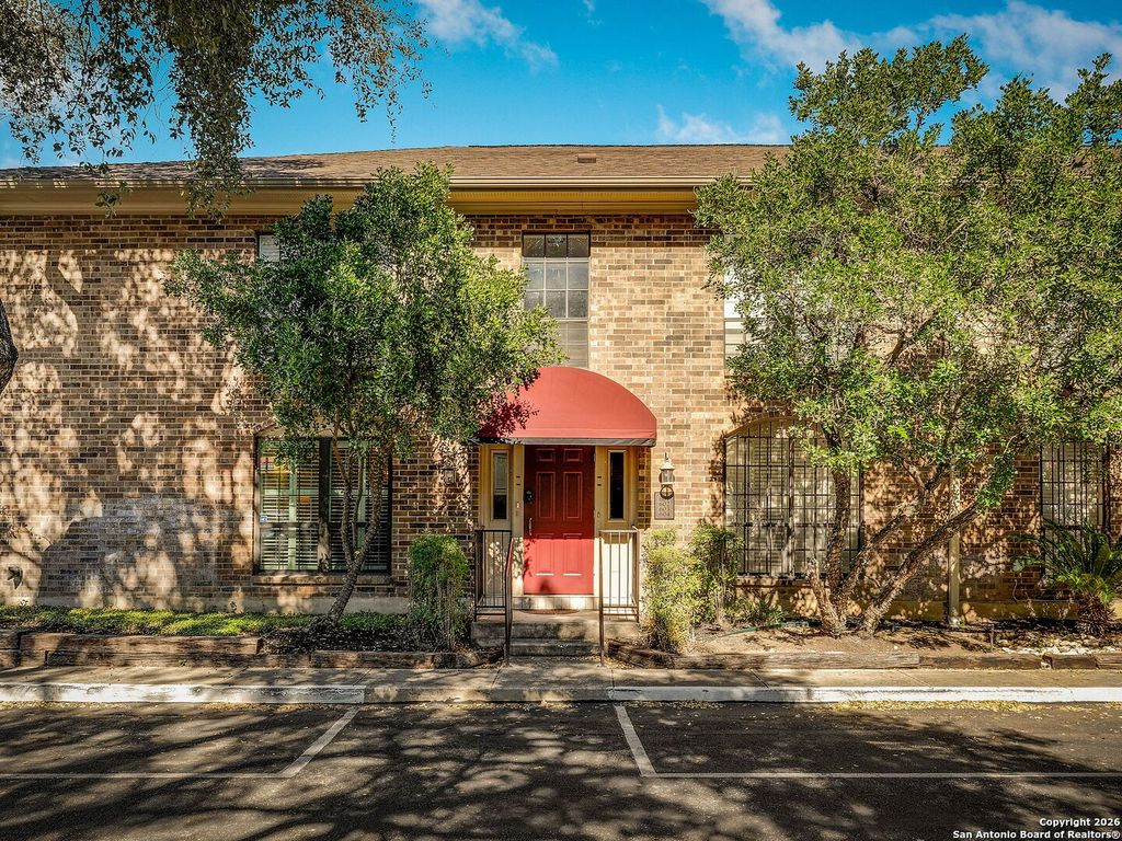 Photo of 7926 Broadway 601 #601, San Antonio, TX 78209 (MLS # 1921796)