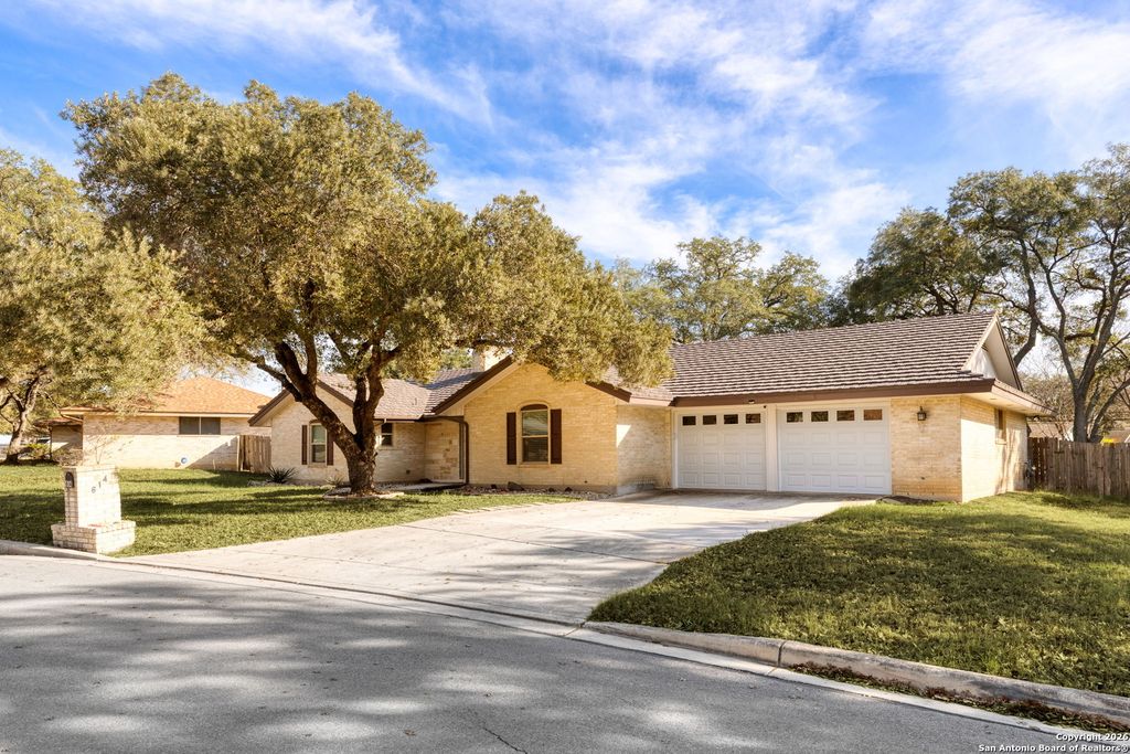 Photo of 614 Moorside, Windcrest, TX 78239 (MLS # 1934345)