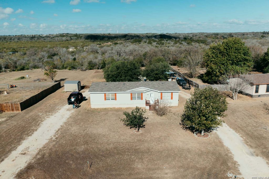 Photo of 153 Davie, Marion, TX 78124 (MLS # 1944813)