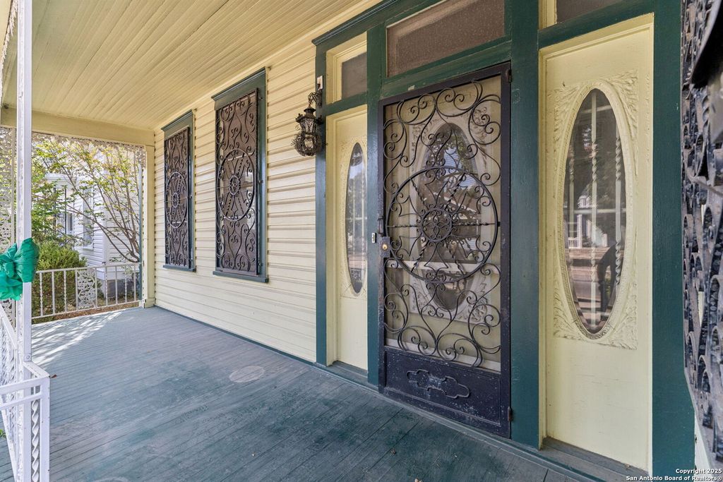 Photo of 302 Florida Street, San Antonio, TX 78210 (MLS # 1916546)