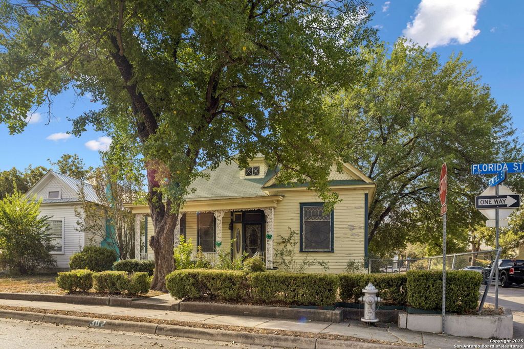 Photo of 302 Florida Street, San Antonio, TX 78210 (MLS # 1916546)