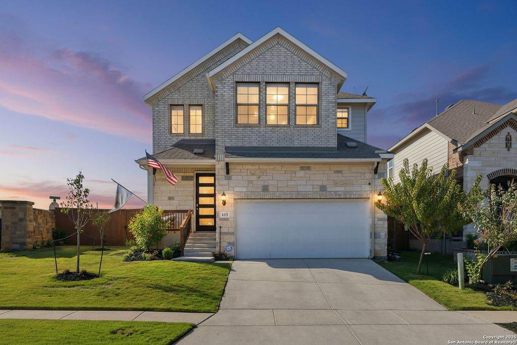 Photo of 605 Jaboncillo, New Braunfels, TX 78132 (MLS # 1922911)