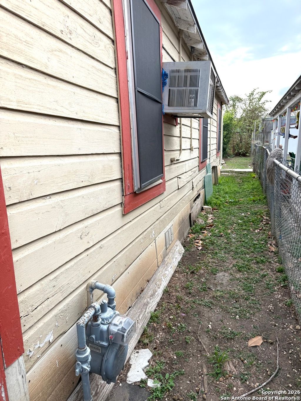 Photo of 818 Angela, San Antonio, TX 78207 (MLS # 1932717)