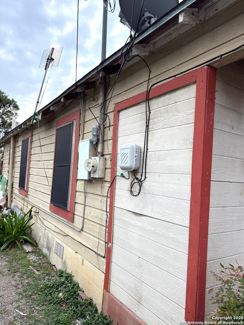 Photo of 818 Angela, San Antonio, TX 78207 (MLS # 1932717)