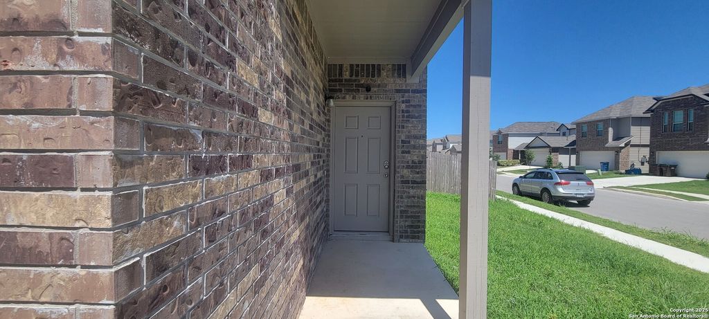 Photo of 10505 green lake, San Antonio, TX 78223 (MLS # 1876904)