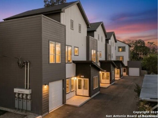 Photo of 106 Bank St 101 #101, San Antonio, TX 78204 (MLS # 2021120)