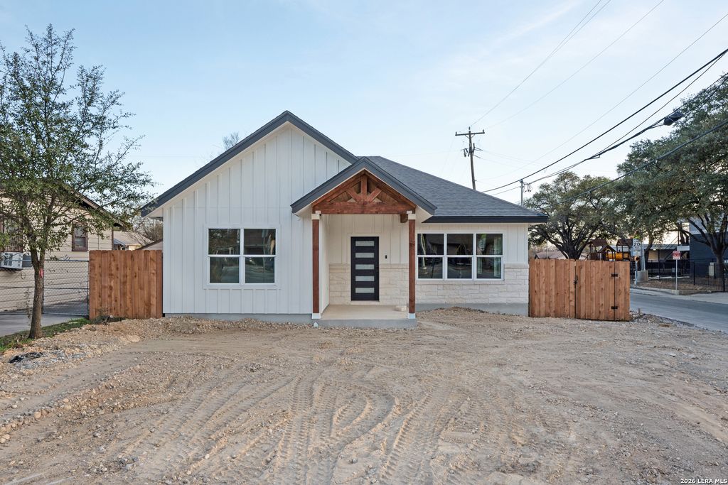 Photo of 1742 Basse, San Antonio, TX 78213 (MLS # 1944541)