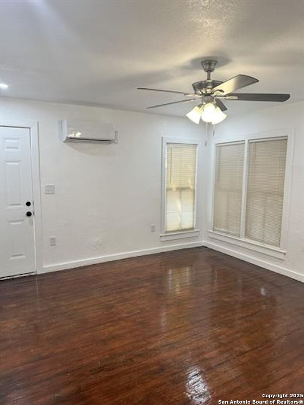 Photo of 246 Benita, San Antonio, TX 78210 (MLS # 1915308)