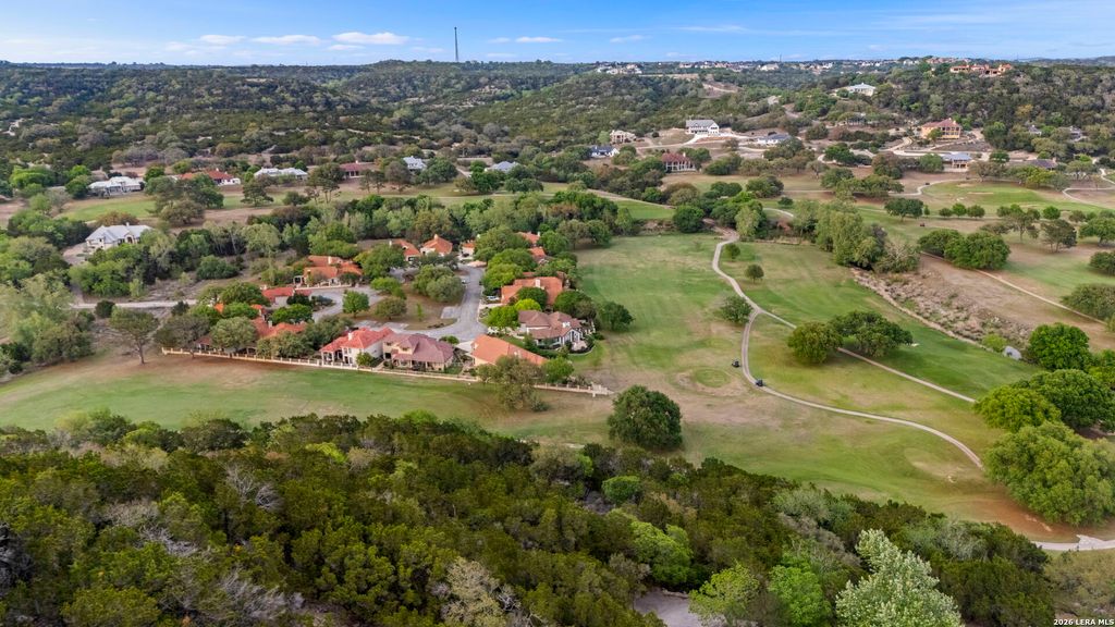 Photo of 4 &amp; 5 Tapatio Dr W, Boerne, TX 78006 (MLS # 1960034)