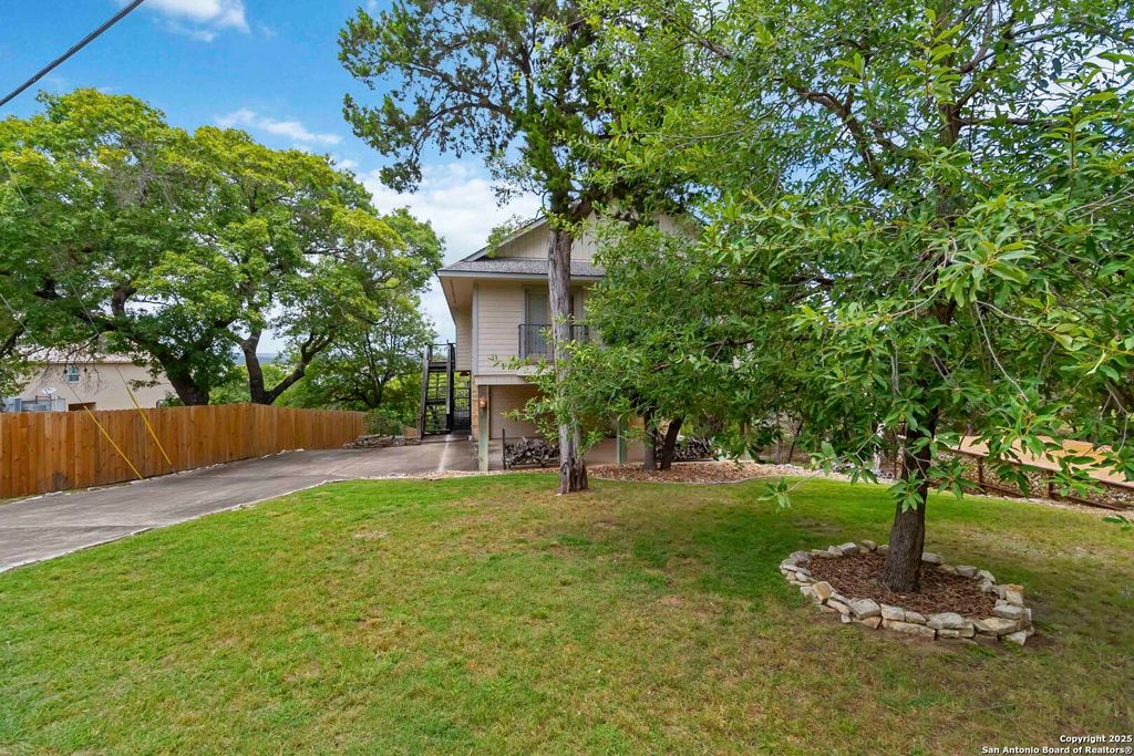 Photo of 1115 Riviera, Canyon Lake, TX 78133 (MLS # 1886879)