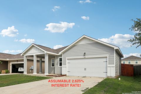 881 bunton reserve Kyle TX 78640