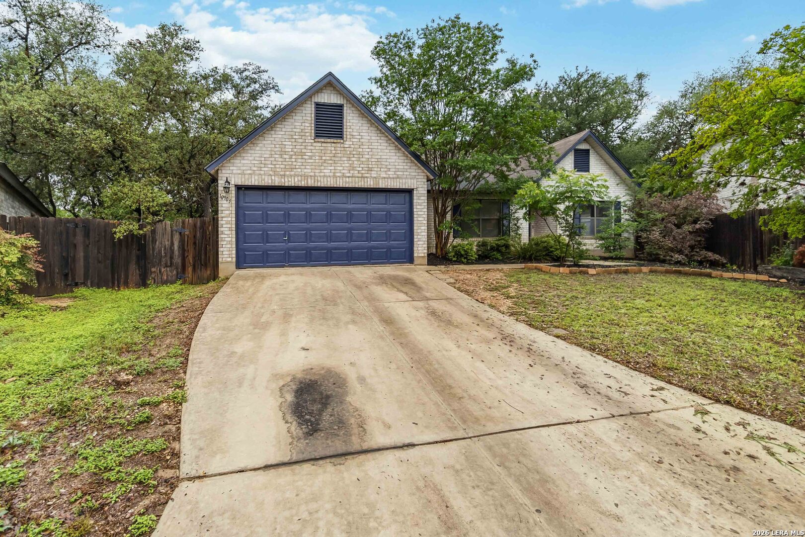 10903 BRISTLE OAK DR
