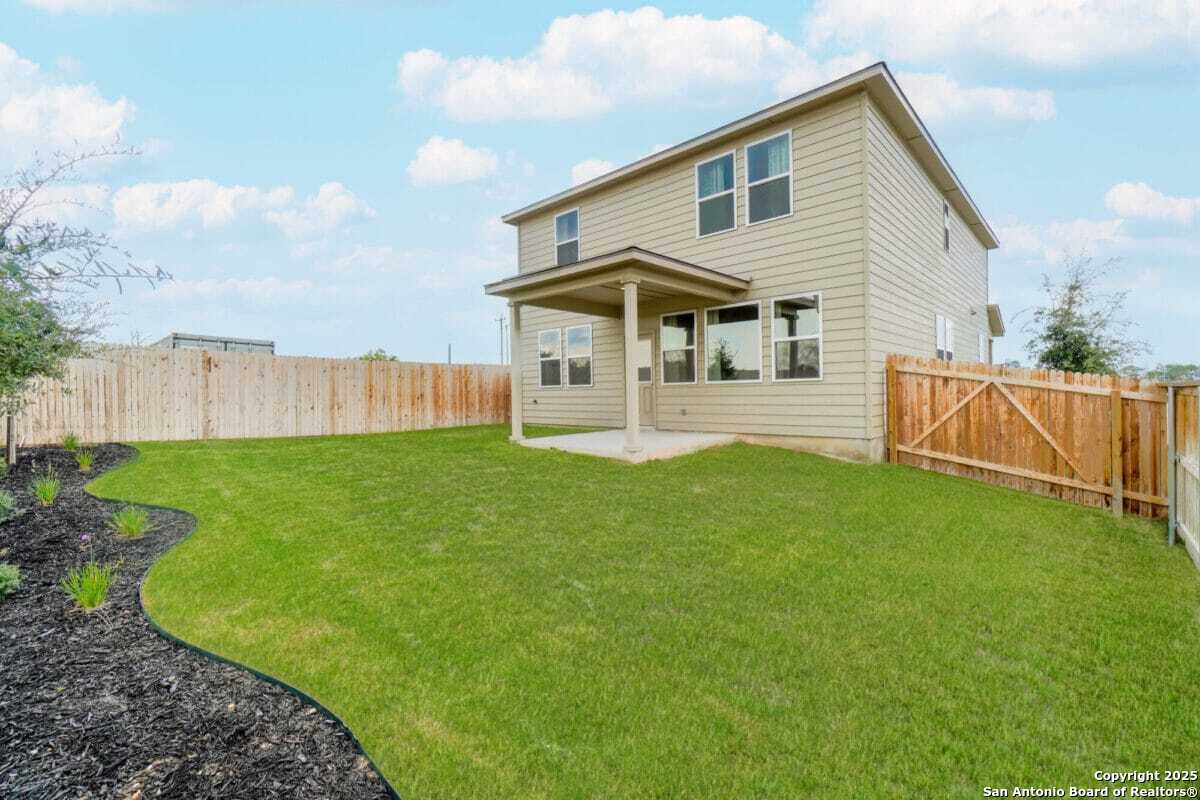 5718 Agate Circle
