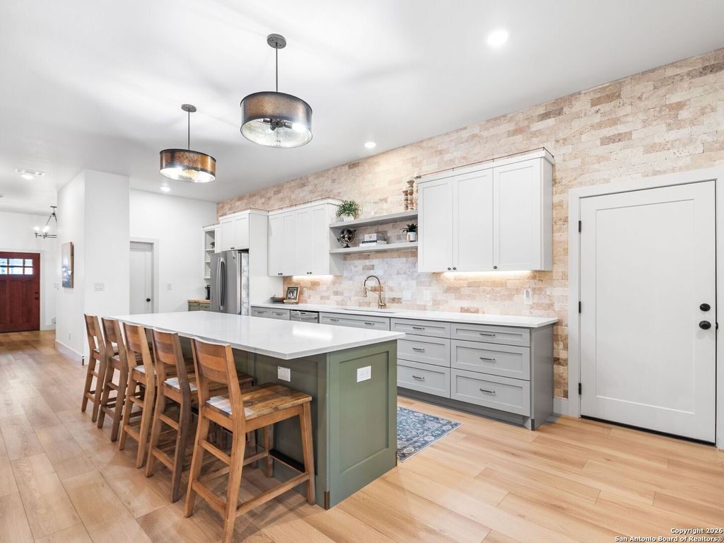 Photo of 603 Graham, Boerne, TX 78006 (MLS # 1932063)