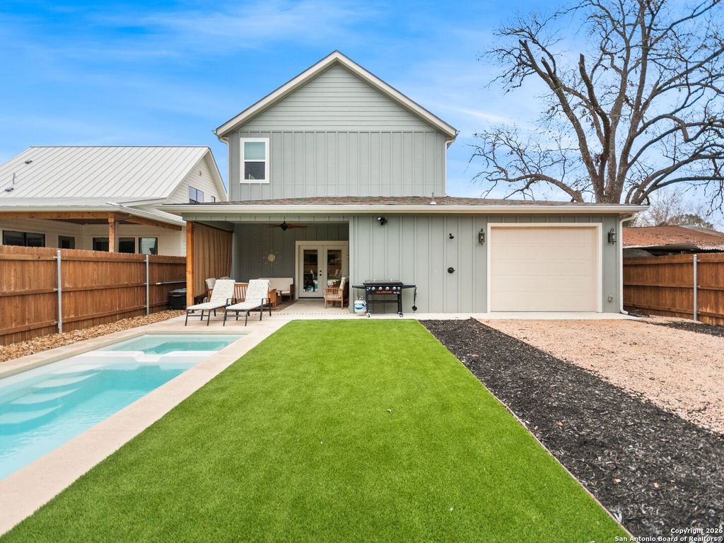 Photo of 603 Graham, Boerne, TX 78006 (MLS # 1932063)