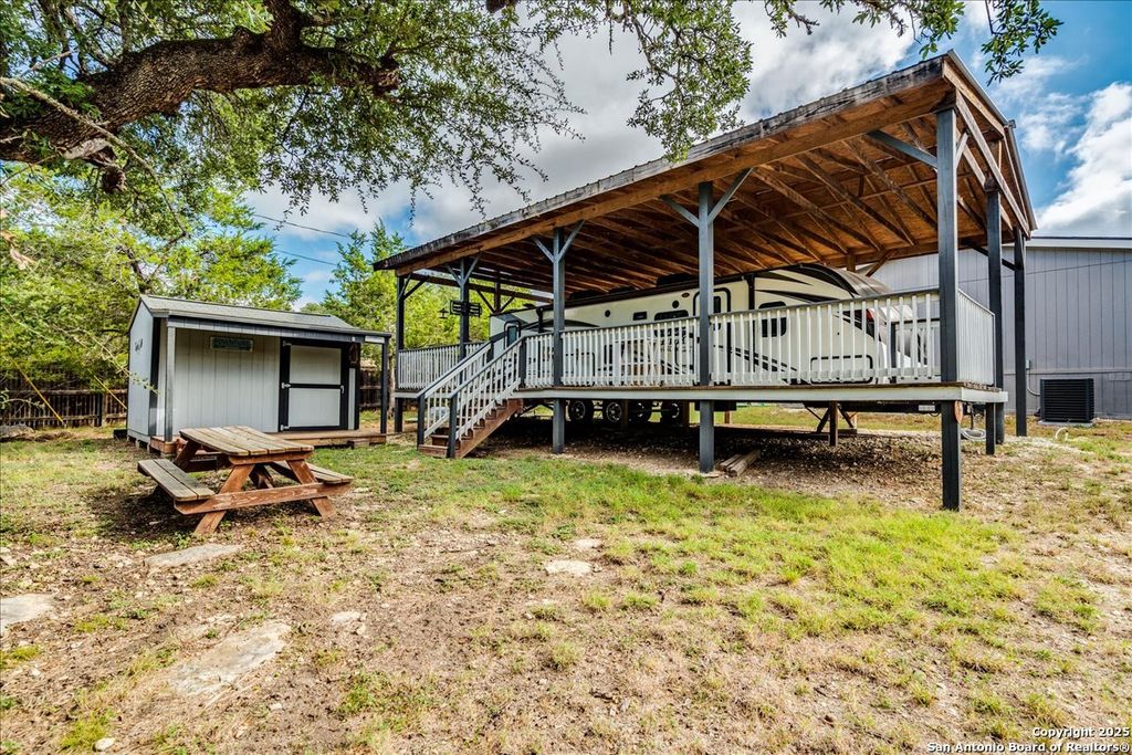 Photo of 1007 Live Oak, Canyon Lake, TX 78133 (MLS # 1891329)