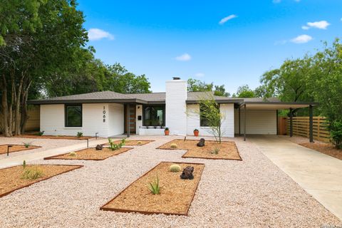Property photo of 1068 Ivy Ln, Terrell Hills, TX 78209