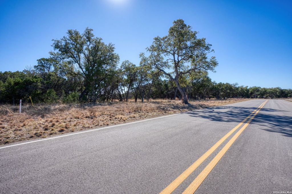 Photo of LOT 2 Vaquero Pass, Boerne, TX 78006 (MLS # 1940406)