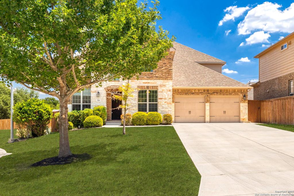 Photo of 7814 Rushing Crk, San Antonio, TX 78254 (MLS # 1891035)