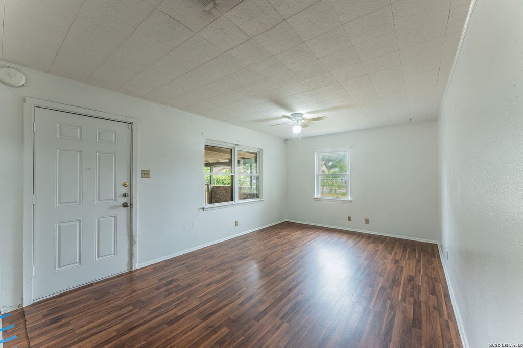 Photo of 7126 Westlyn Dr, San Antonio, TX 78227 (MLS # 1992486)