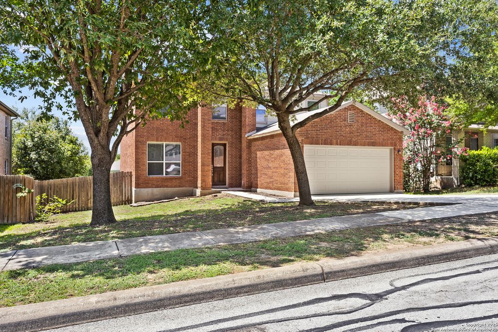 Photo of 156 Springtree Bluff, Cibolo, TX 78108 (MLS # 1880012)