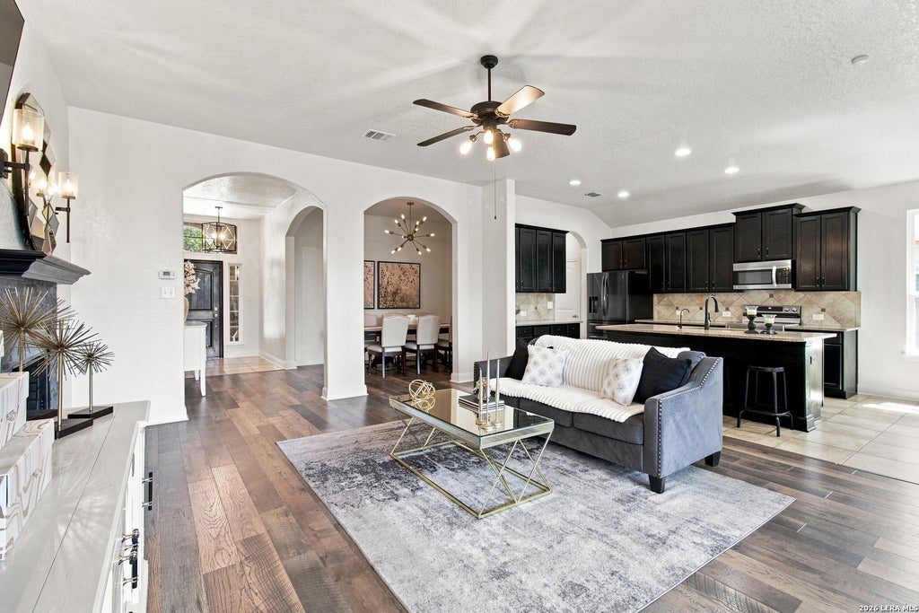 Photo of 272 Flint Road, Cibolo, TX 78108 (MLS # 2007452)