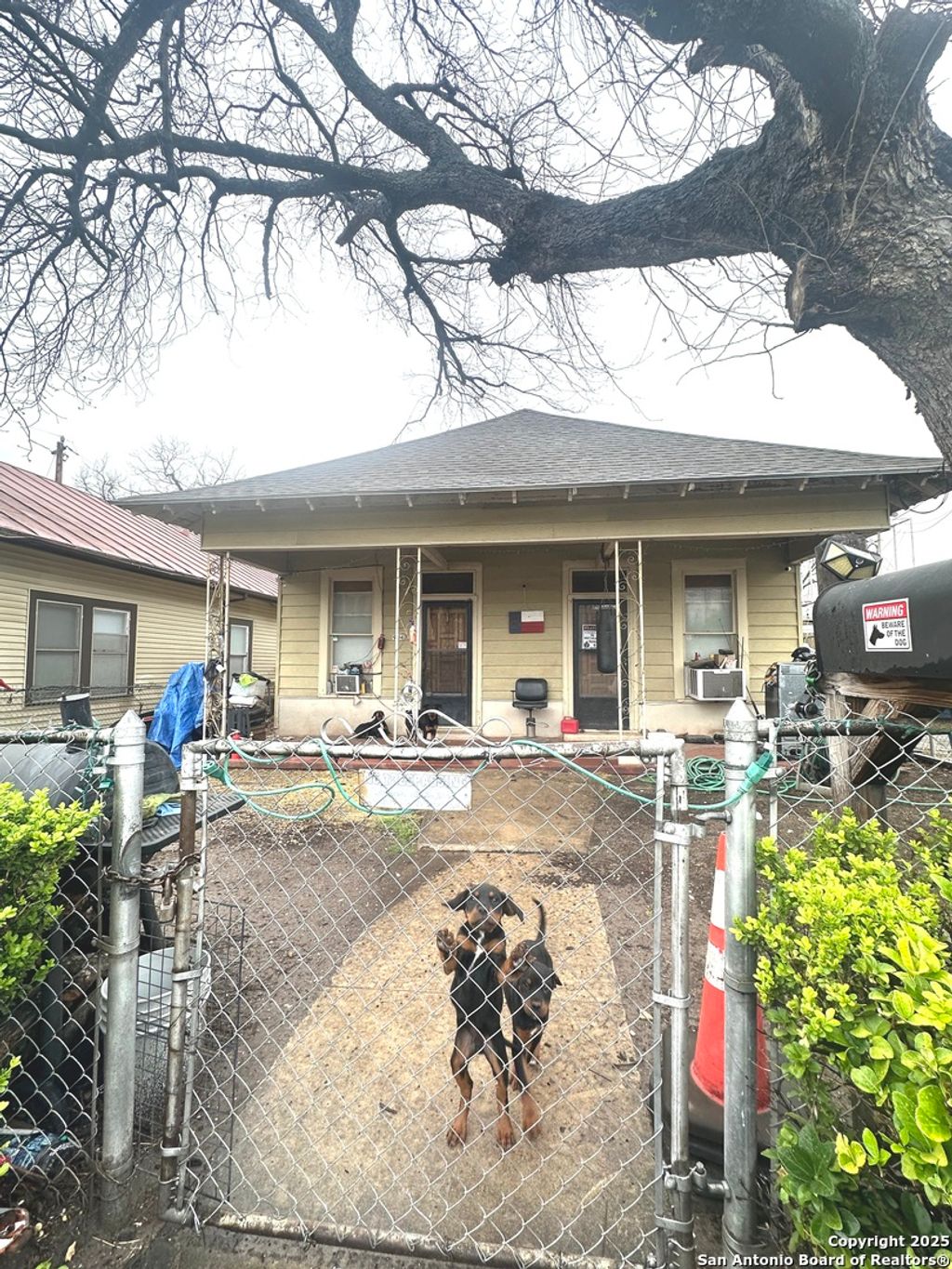 Photo of 904 Ruiz, San Antonio, TX 78207 (MLS # 1856389)